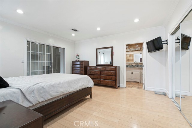 13353 Sylvan Street, Van Nuys CA: https://media.crmls.org/medias/aebb88b5-510e-4f40-8b4b-53b6cca251af.jpg