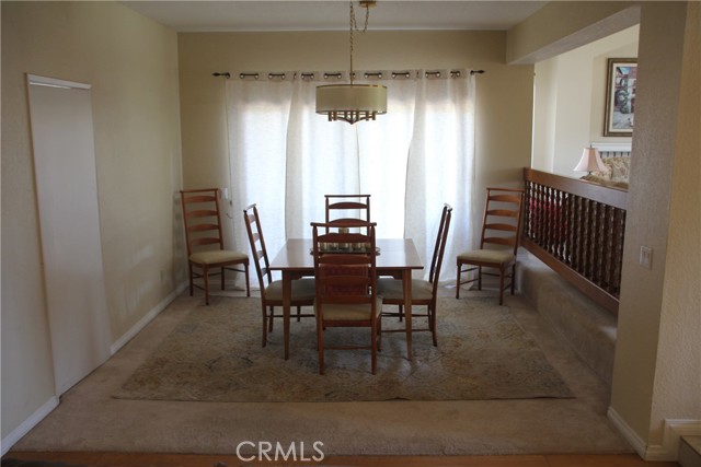 Detail Gallery Image 6 of 10 For 520 Woodland Hills Dr, Escondido,  CA 92029 - 4 Beds | 2/1 Baths