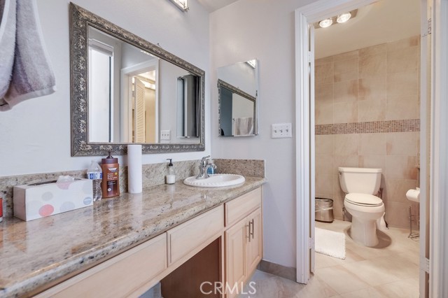 Detail Gallery Image 45 of 53 For 727 Esplanade, Redondo Beach,  CA 90277 - 2 Beds | 2/1 Baths