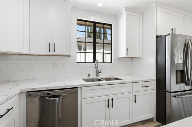 Detail Gallery Image 8 of 42 For 2844 N Brighton St, Burbank,  CA 91504 - 3 Beds | 2 Baths