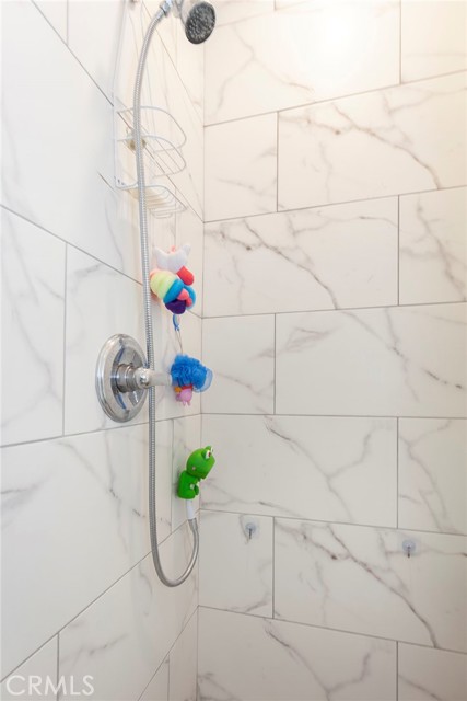 Detail Gallery Image 28 of 36 For 4856 Riverton Ave, North Hollywood,  CA 91601 - 2 Beds | 2 Baths