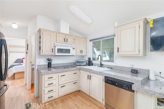 Detail Gallery Image 9 of 22 For 47340 Jefferson #252,  Indio,  CA 92201 - 1 Beds | 1 Baths