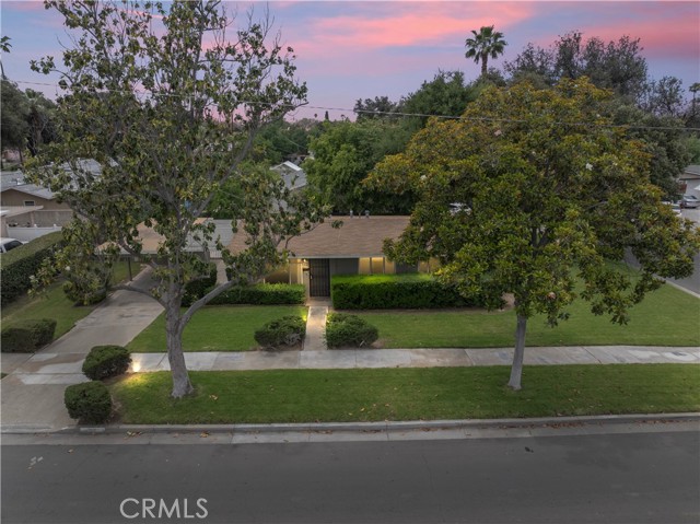 Detail Gallery Image 1 of 24 For 4303 Kansas Ave, Riverside,  CA 92507 - 3 Beds | 1 Baths
