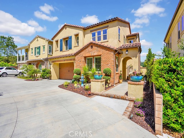15 Cielo Azul, Mission Viejo CA: https://media.crmls.org/medias/aebf1764-926c-4b12-aa67-c30b7b1913f2.jpg
