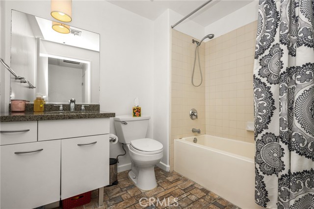 Detail Gallery Image 17 of 32 For 250 N First St #322,  Burbank,  CA 91502 - 2 Beds | 2 Baths