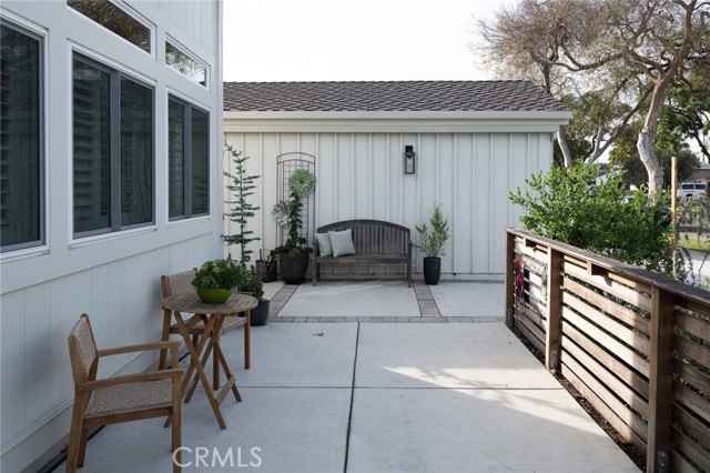 Detail Gallery Image 10 of 42 For 6470 E Mantova St, Long Beach,  CA 90815 - 4 Beds | 3 Baths