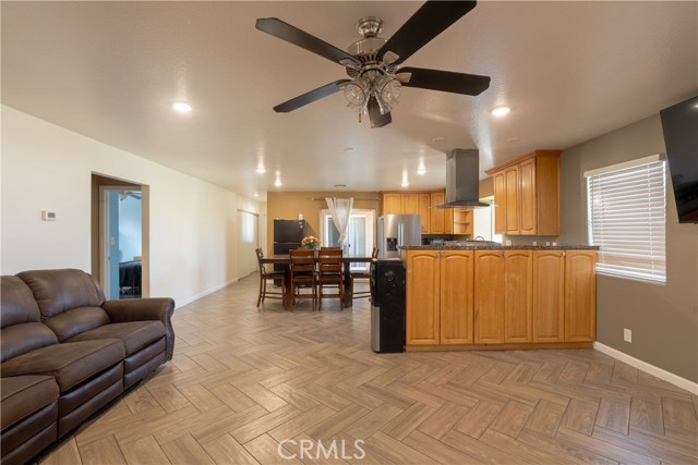 Detail Gallery Image 22 of 31 For 37551 E 29th St, Palmdale,  CA 93550 - 3 Beds | 2 Baths