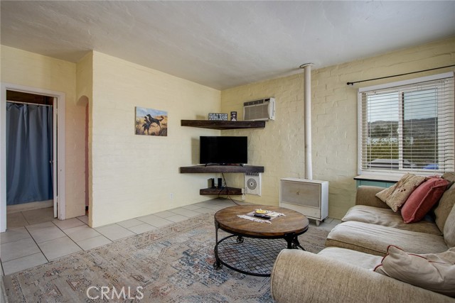 Detail Gallery Image 5 of 29 For 6155 Cahuilla Ave, Twentynine Palms,  CA 92277 - 2 Beds | 1 Baths
