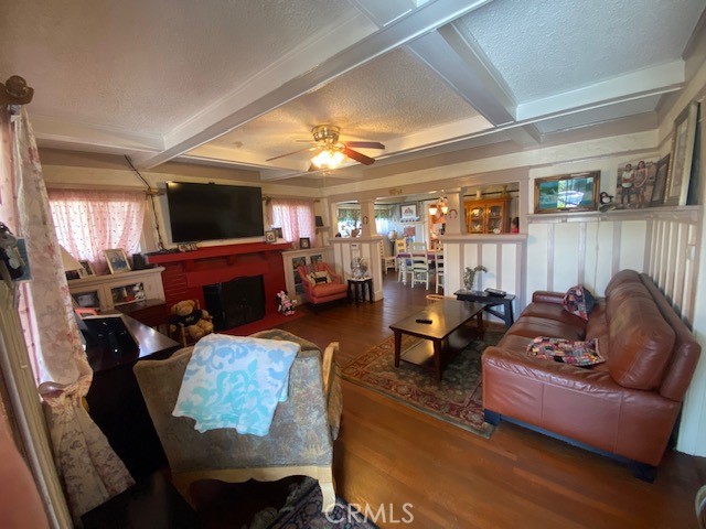 Image 2 for 861 W 57Th St, Los Angeles, CA 90037