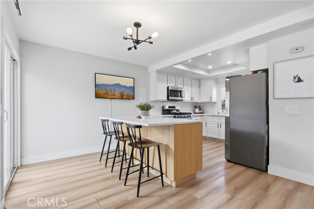 Detail Gallery Image 13 of 49 For 29161 Corales, Canyon Country,  CA 91387 - 3 Beds | 3 Baths