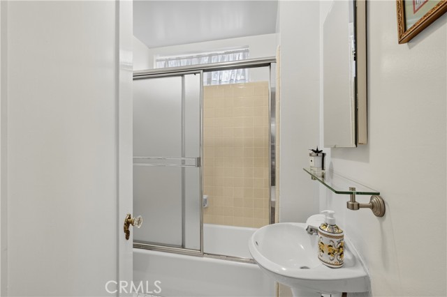 Detail Gallery Image 37 of 54 For 115 Annandale Rd, Pasadena,  CA 91105 - 4 Beds | 3 Baths