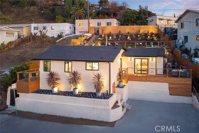 Detail Gallery Image 1 of 1 For 2021 Isabel St, Los Angeles,  CA 90065 - 2 Beds | 1 Baths