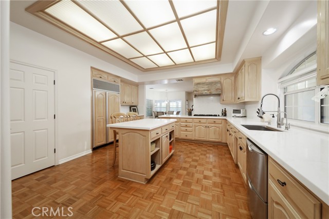 Detail Gallery Image 13 of 54 For 7301 Calle Sagrada, Bakersfield,  CA 93309 - 5 Beds | 4 Baths