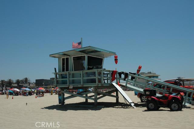 a Typical Lifeguard station on the beach in Hermosa.