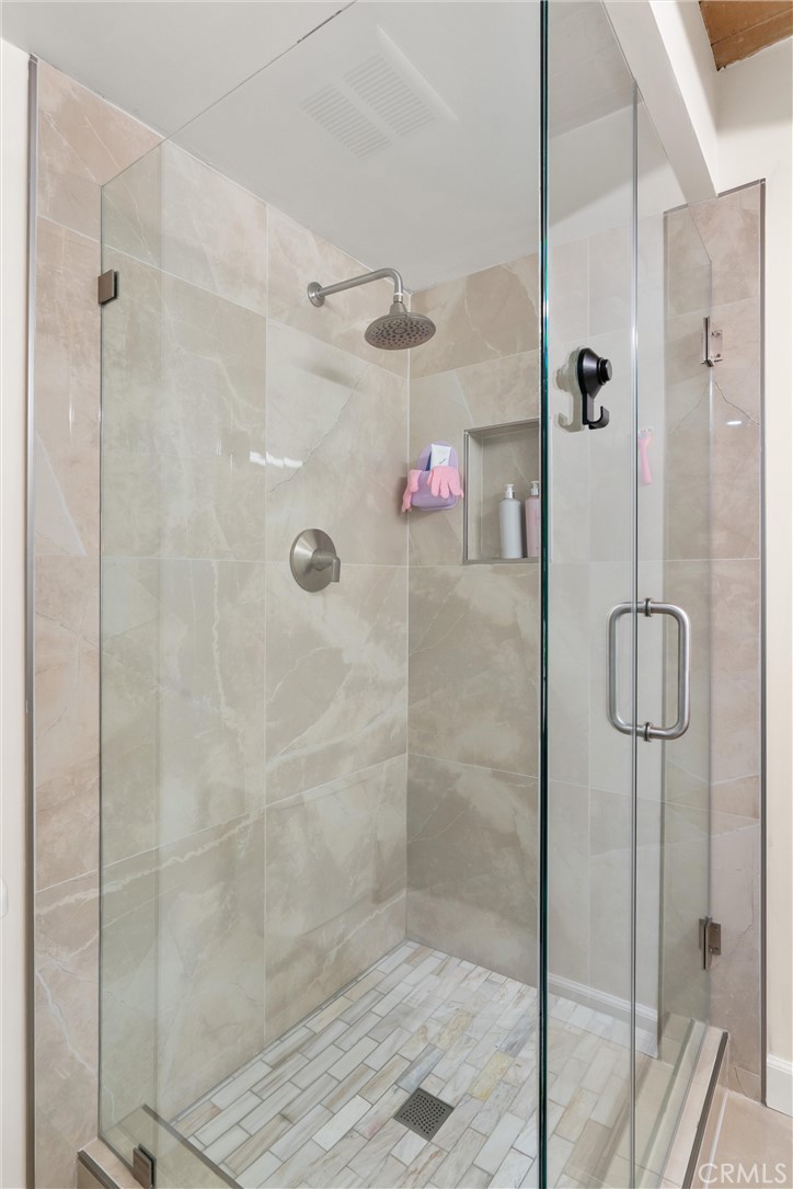 Aec390b5 32b3 4f52 9d9a 08b652a7db2e