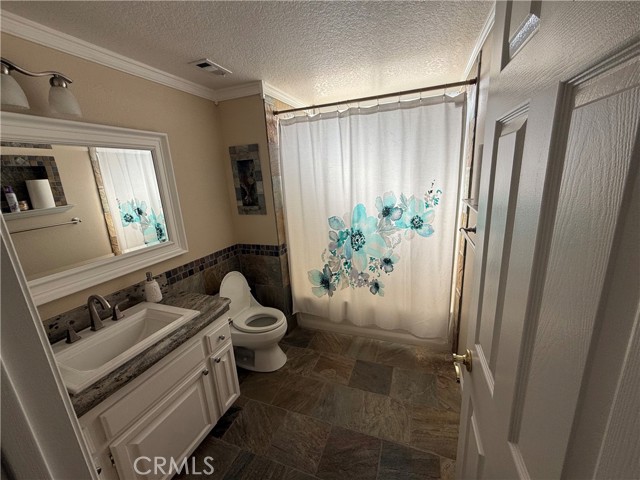 Detail Gallery Image 9 of 30 For 35900 43rd St, Palmdale,  CA 93552 - 3 Beds | 2 Baths