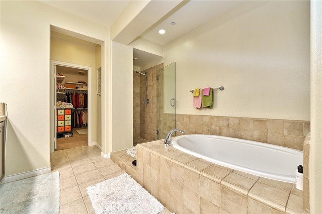 18977 Phelham Way, Yorba Linda CA: https://media.crmls.org/medias/aec4e16a-8524-4e6b-8e76-12db77e79f87.jpg