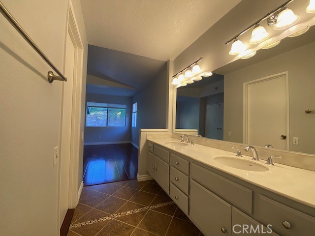 Detail Gallery Image 29 of 33 For 19041 Wildwood Cir, Trabuco Canyon,  CA 92679 - 3 Beds | 3 Baths