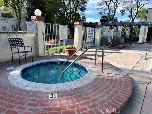 Detail Gallery Image 32 of 34 For 5700 Etiwanda #264,  Tarzana,  CA 91356 - 3 Beds | 2 Baths