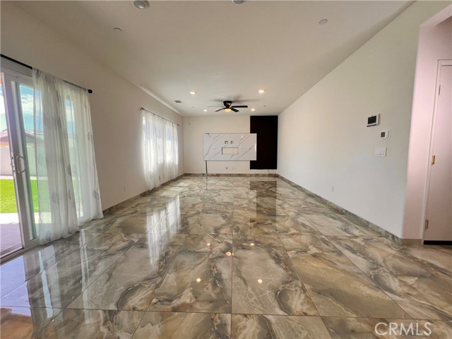13876 Vantage Street, Moreno Valley CA: https://media.crmls.org/medias/aec76288-5c4f-4614-b5bb-623dbf318f22.jpg