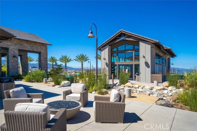 Detail Gallery Image 53 of 63 For 18262 Astro Ct, Saugus,  CA 91350 - 4 Beds | 3 Baths