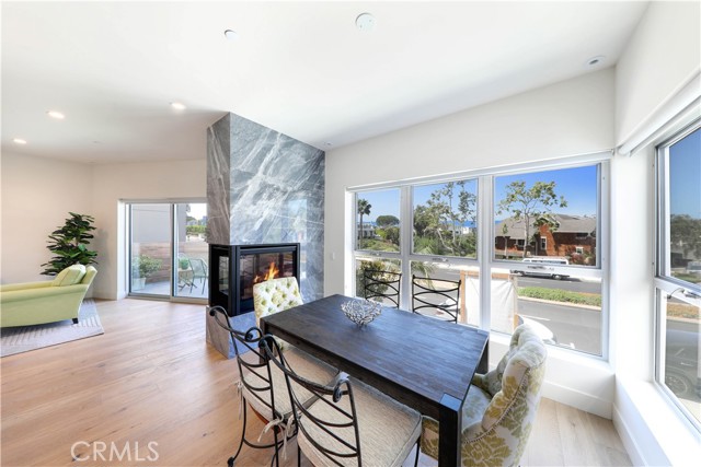 Detail Gallery Image 7 of 25 For 3920 E Coast Highway, Corona Del Mar,  CA 92625 - 3 Beds | 2/1 Baths