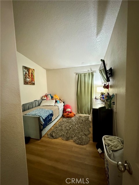 5800 HAMNER, Eastvale CA: https://media.crmls.org/medias/aec7fd5b-0bc5-4b7e-b1fe-5c321844ec35.jpg