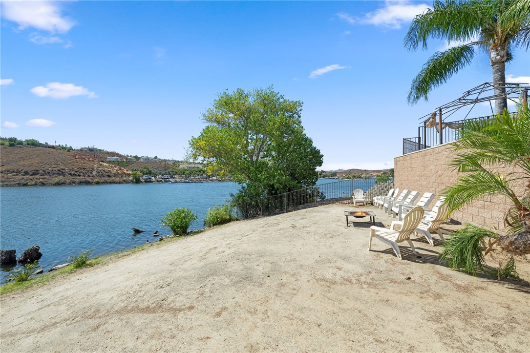 Detail Gallery Image 57 of 75 For 22001 Loch Lomond Dr, Canyon Lake,  CA 92587 - 6 Beds | 4/2 Baths