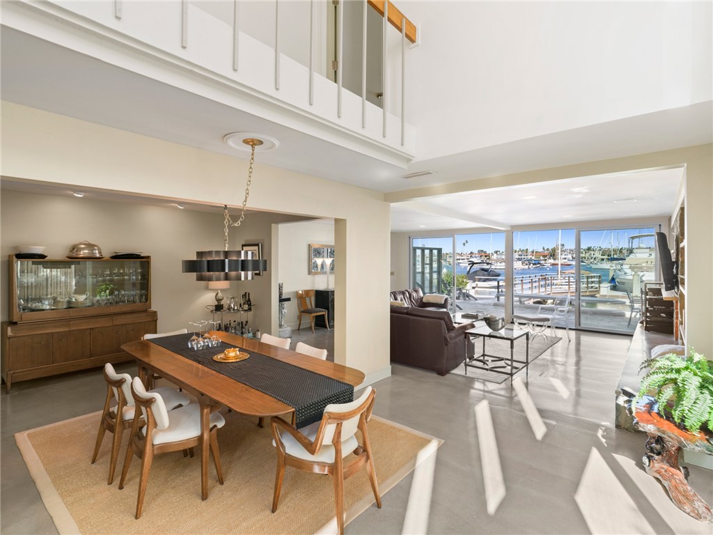 Detail Gallery Image 5 of 24 For 1344 W Bay Ave, Newport Beach,  CA 92661 - 4 Beds | 4 Baths