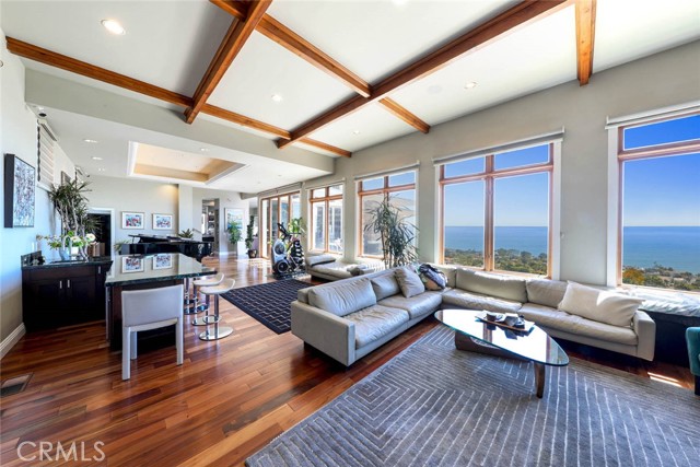 Detail Gallery Image 11 of 40 For 1076 Skyline Dr, Laguna Beach,  CA 92651 - 4 Beds | 4/1 Baths