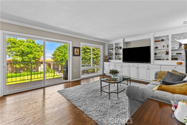 Detail Gallery Image 2 of 33 For 3112 via Serena #O,  Laguna Woods,  CA 92637 - 2 Beds | 2 Baths