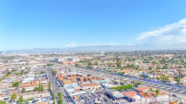 9621 Laurel, Los Angeles CA: https://media.crmls.org/medias/aec93e30-86b5-4ce5-9923-be0e885e6cea.jpg