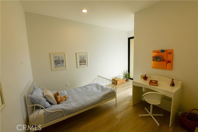 15810 S Villas Lane, Gardena CA: https://media.crmls.org/medias/aec9e4ca-05d2-43af-a59b-72e207d36246.jpg