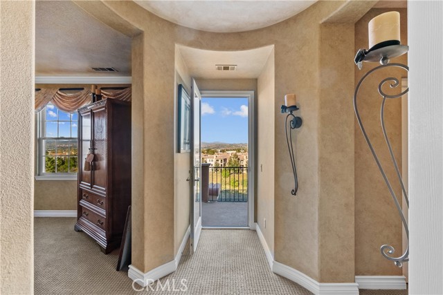 Detail Gallery Image 34 of 43 For 26832 Pine Hollow Ct, Valencia,  CA 91381 - 4 Beds | 4 Baths