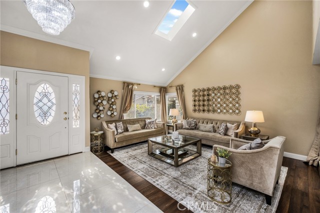 Detail Gallery Image 4 of 44 For 22 Hunter, Irvine,  CA 92620 - 4 Beds | 3 Baths