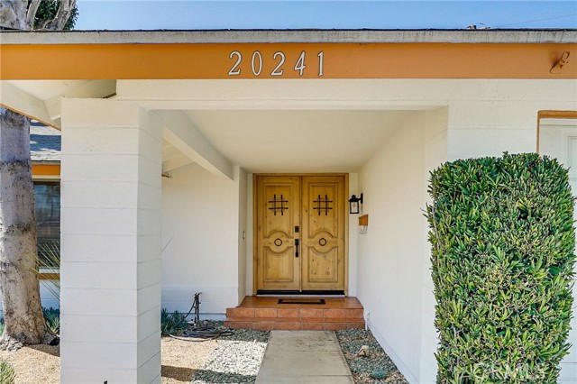 Detail Gallery Image 4 of 41 For 20241 Galway Ave, Carson,  CA 90746 - 4 Beds | 2 Baths
