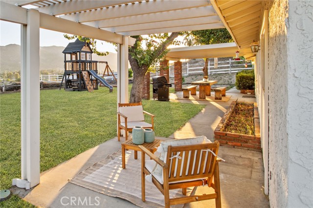 21255 Cielo Vista Way, Wildomar CA: https://media.crmls.org/medias/aecbab3e-ccbf-4f8d-9953-dc01223f93bd.jpg