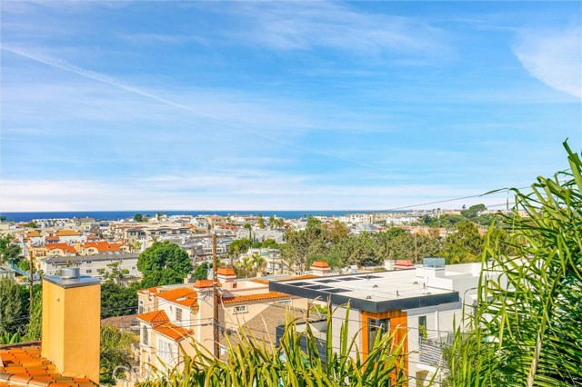 Detail Gallery Image 20 of 37 For 702 10th St, Hermosa Beach,  CA 90254 - 4 Beds | 3/1 Baths