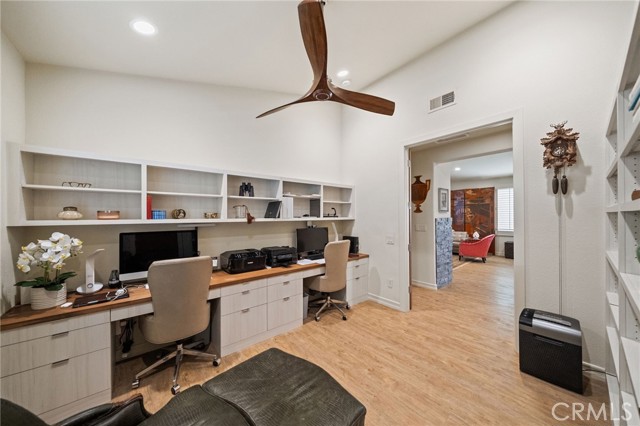 40070 Corte Fortuna, Murrieta CA: https://media.crmls.org/medias/aecdf321-17fd-4563-ba46-9824b708b18d.jpg