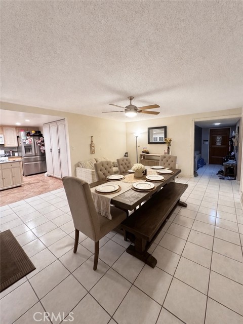 Detail Gallery Image 3 of 22 For 2410 N Justin, Simi Valley,  CA 93065 - 4 Beds | 2 Baths