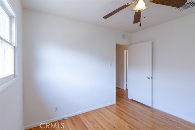 10935 Nassau Avenue, Sunland CA: https://media.crmls.org/medias/aeceae41-f566-4e06-af6f-f0127a96c8ed.jpg