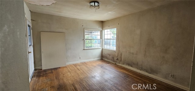 7037 Cimarron Street, Los Angeles, CA, 90047 7037 Cimarron Street, Los Angeles, CA, 90047