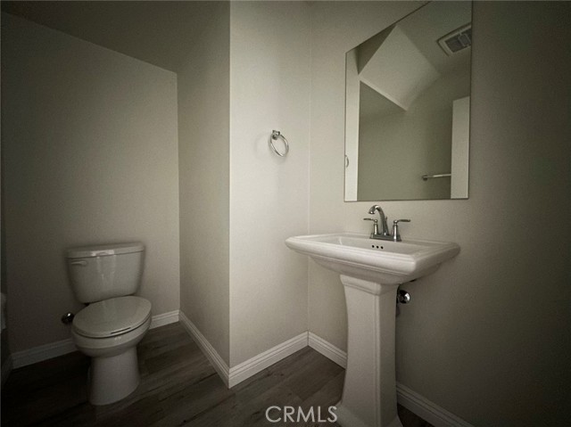 Detail Gallery Image 12 of 18 For 2888 E Berry Loop Privado, #45 #45,  Ontario,  CA 91761 - 3 Beds | 2/1 Baths