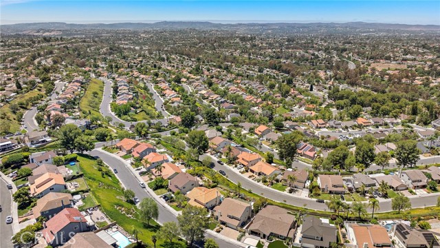28215 Leticia, Mission Viejo CA: https://media.crmls.org/medias/aecf381d-b097-4e1c-9e30-e548b4ab2fcd.jpg
