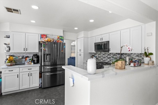 11839 Antler Peak Court, Rancho Cucamonga CA: https://media.crmls.org/medias/aed18c8d-a804-4da5-bdcf-0ef710a085d5.jpg