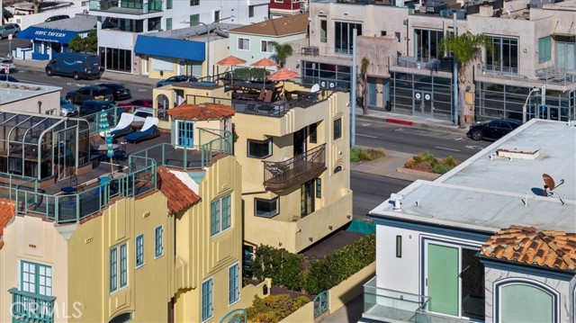 Detail Gallery Image 53 of 53 For 30 the Strand #2,  Hermosa Beach,  CA 90254 - 3 Beds | 3 Baths