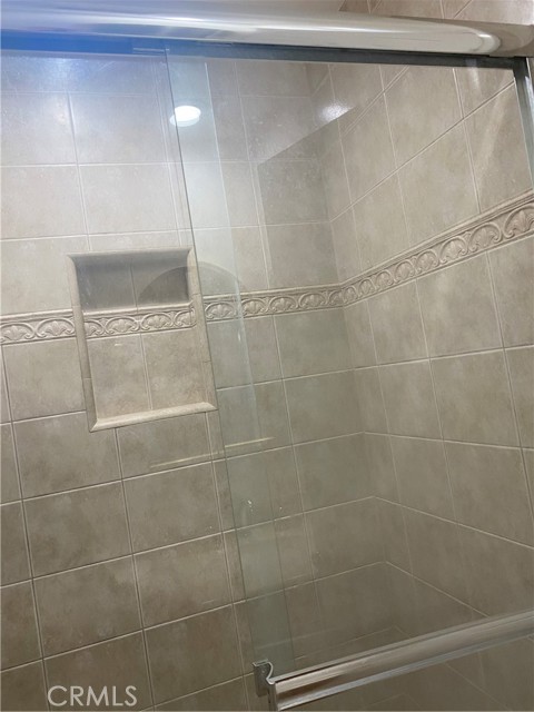 1146 East Lexington photo 16