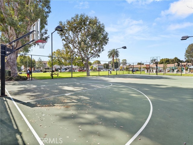 Detail Gallery Image 37 of 46 For 19905 Keswick, Huntington Beach,  CA 92646 - 3 Beds | 2/1 Baths