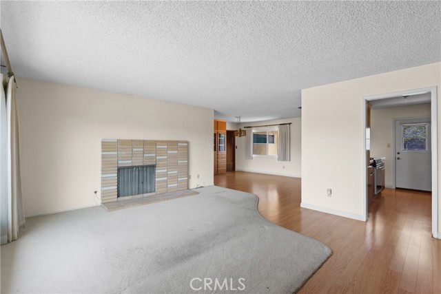 539 Dahlia Place, Santa Maria CA: https://media.crmls.org/medias/aed30a46-6aba-42fd-a366-da38846ad4be.jpg