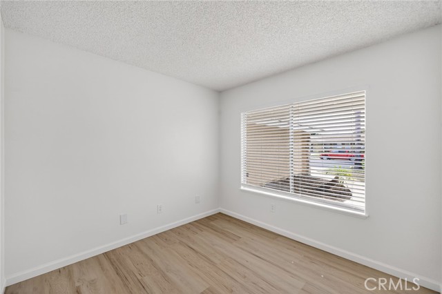 Detail Gallery Image 14 of 16 For 24404 Chippewa, Moreno Valley,  CA 92557 - 4 Beds | 2 Baths